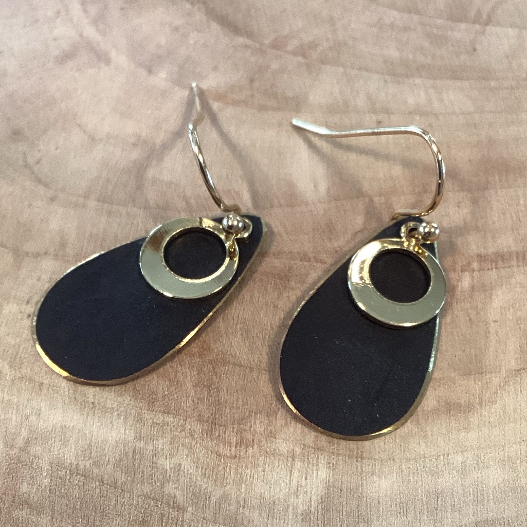Black Patina Teardrop Earrings 8$